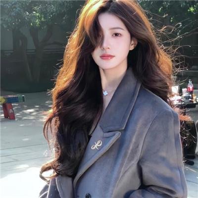 陪她一会儿 封面